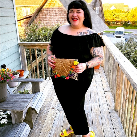 Meet your Posher, Casey - Picture 2 of 3